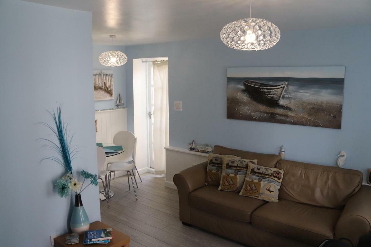 Bo'S Holiday Cottage Eastbourne Bagian luar foto